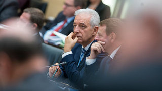 Foto: Stanislaw Tillich bei einer Plenarsitzung Foto: Stanislaw Tillich bei einer Plenarsitzung