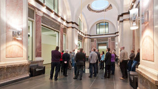 Foto: Besuchergruppe in der Wandelhalle