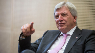 Volker Bouffier im Interview