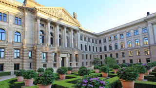 Foto: Außenansicht des Bundesratsgebäudes