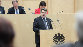 Foto: Staatsminister Prof. Dr. Winfried Bausback (Bayern)