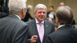 Foto: Volker Bouffier (Mitte)