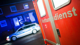 Foto: Rettungswagen und Polizeiwagen