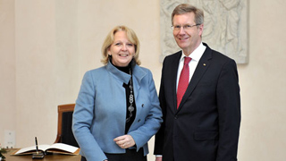 Foto: Bundesratspräsidentin Hannelore Kraft und Bundespräsident Christian Wulff Foto: Bundesratspräsidentin Hannelore Kraft und Bundespräsident Christian Wulff