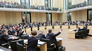 Foto: Blick in den Plenarsaal des Bundesrates während einer Sitzung