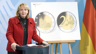 Foto: Hannelore Kraft am Rednerpult