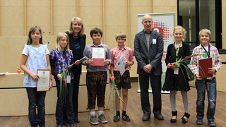 Foto: Gruppenfoto mit den Preisträgern