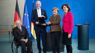 Foto: Wolfgang Schäuble, Wolfram Leibe, Angela Merkel, Malu Dreyer 