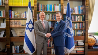 Bundesratspräsident Peter Tschentscher trifft den israelischen Staatspräsidenten Jitzchak Herzog