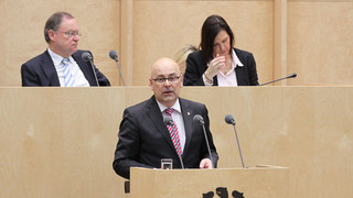 Foto: Ministerpräsident Torsten Albig (Schleswig-Holstein) während seiner Rede im Bundesrat