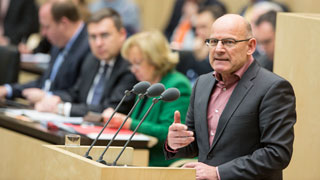 Foto: Minister Winfried Hermann (Baden-Württemberg) zur Privilegierung besonders umweltfreundlicher Fahrzeuge