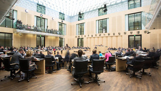 Foto: Blick in den Plenarsaal während der 921. Sitzung des Bundesrates