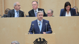 Foto: Regierender Bürgermeister Klaus Wowereit (Berlin) am Rednerpult