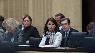 Foto: vorn v.l. Ministerin Prof. Dr. Wanka und PSt'in Schwarzelühr-Sutter