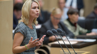 Foto: Manuela Schwesig (BMFSJ) zum ElterngeldPlus