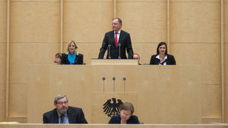 Foto: Stephan Weil am Rednerpult