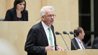 Foto: Winfried Kretschmann am Rednerpult