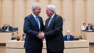 Foto: v.l.n.r. Stanislaw Tillich und Volker Bouffier