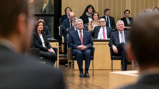 Foto: Bundespräsident Gauck (Mitte) während der 939. Plenarsitzung