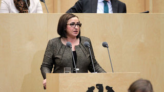 Senatorin Dilek Kolat, Berlin