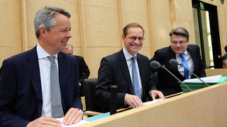 Foto: v.l.n.r. Georg Kleemann, Michael Müller, Winfried Bausback