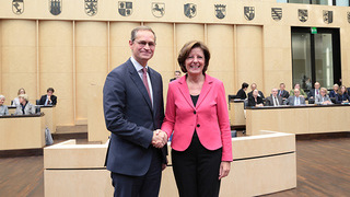 Foto: Malu Dreyer (rechts) und Michael Müller (links)