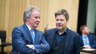 Foto: Franz Untersteller und Robert Habeck (v.l.n.r.)