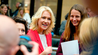 Foto: Manuela Schwesig im Vorfeld der Plenarsitzung