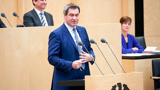 Foto: Markus Söder am Rednerpult