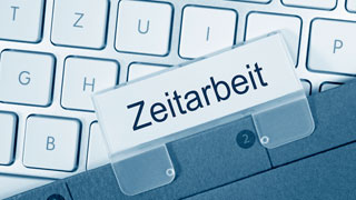 Foto: Tastatur mit Reiter Zeitarbeit