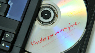 Foto: CD-ROM im Laufwerk