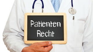 Foto: Schild mit dem Wort Patientenrecht
