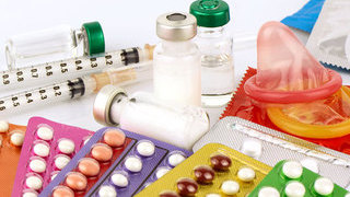 Foto: Verhütungsmittel, wie Kondom, Pille, Spritze